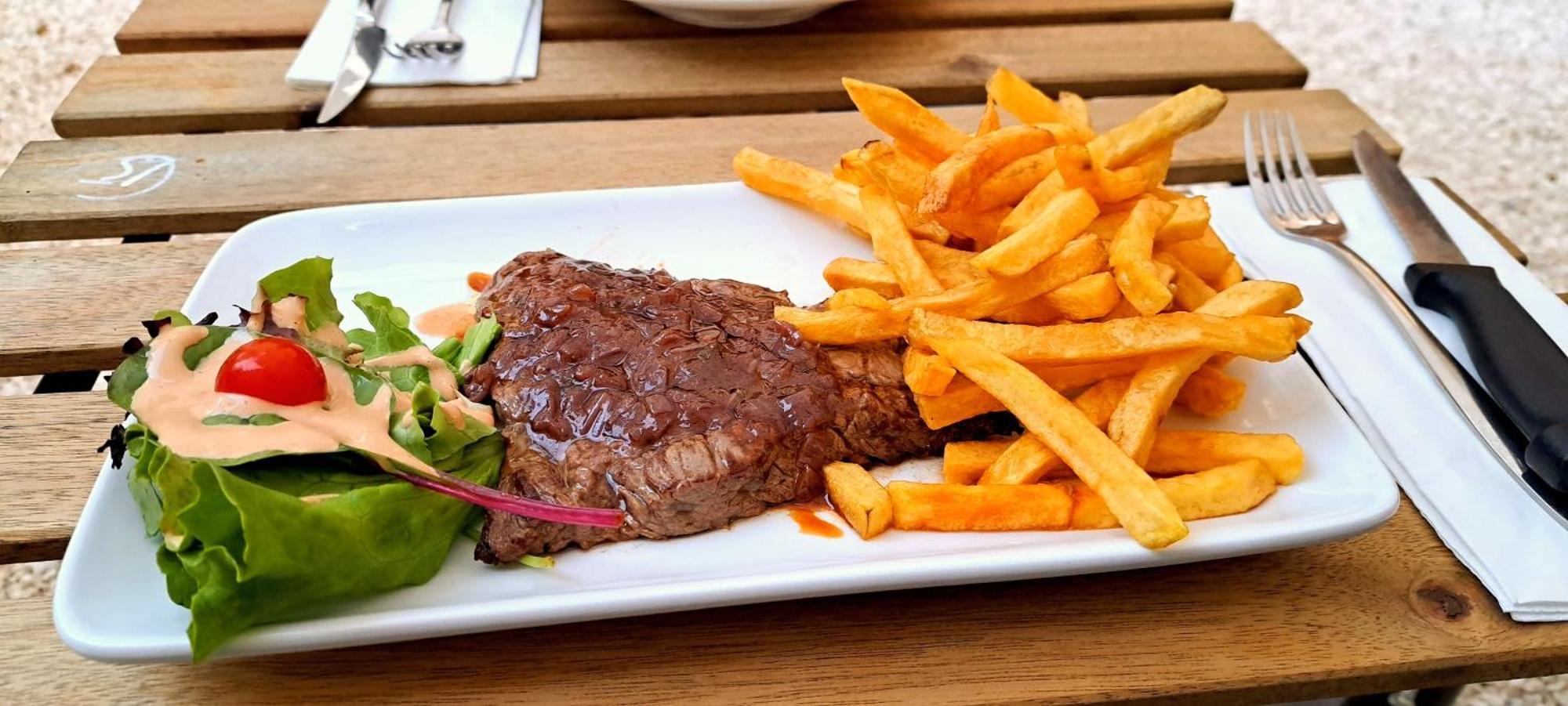 Mazet En Provence Pour 4, Piscine Chauffee Privee, Jardin Clos Prive, Barbecue, Chiens Admis Sainte-Jalle Eksteriør billede